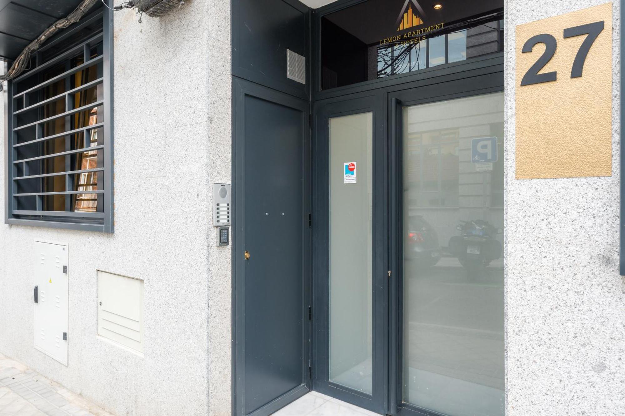 מדריד Lemon Apartment & Hotels Bernabeu מראה חיצוני תמונה